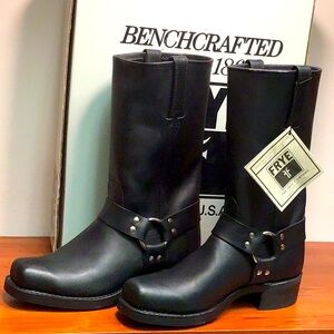 FRYE - Black leather Harness Boot